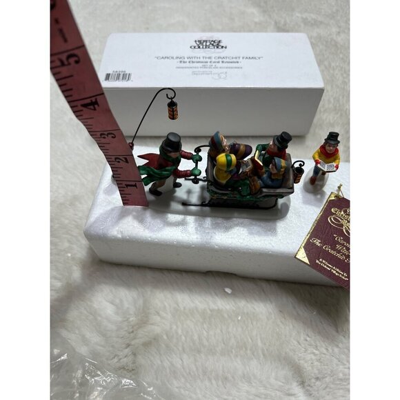 Department 56 Heritage Village Collection Caroling w/ the Cratchit family - Picture 5 of 7